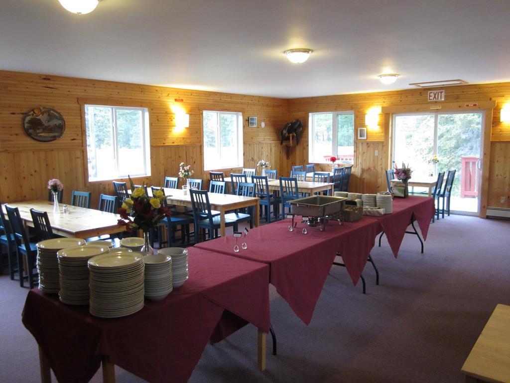 ווייטהורס Spirit Lake Lodge מראה חיצוני תמונה