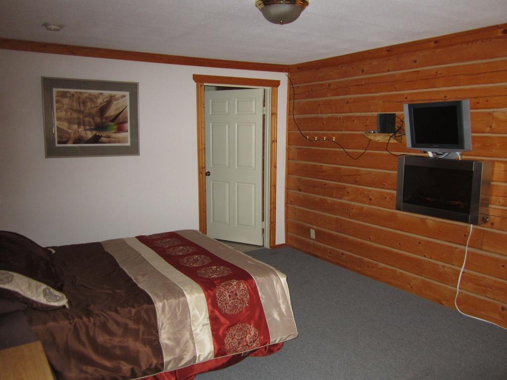 ווייטהורס Spirit Lake Lodge חדר תמונה