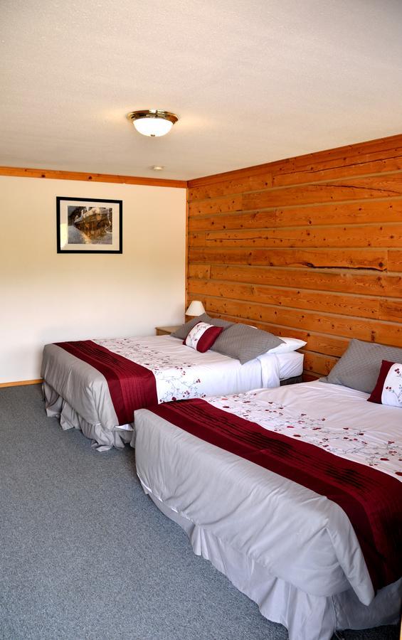ווייטהורס Spirit Lake Lodge מראה חיצוני תמונה