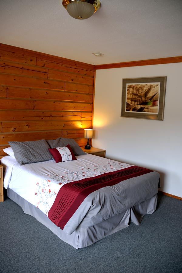 ווייטהורס Spirit Lake Lodge מראה חיצוני תמונה