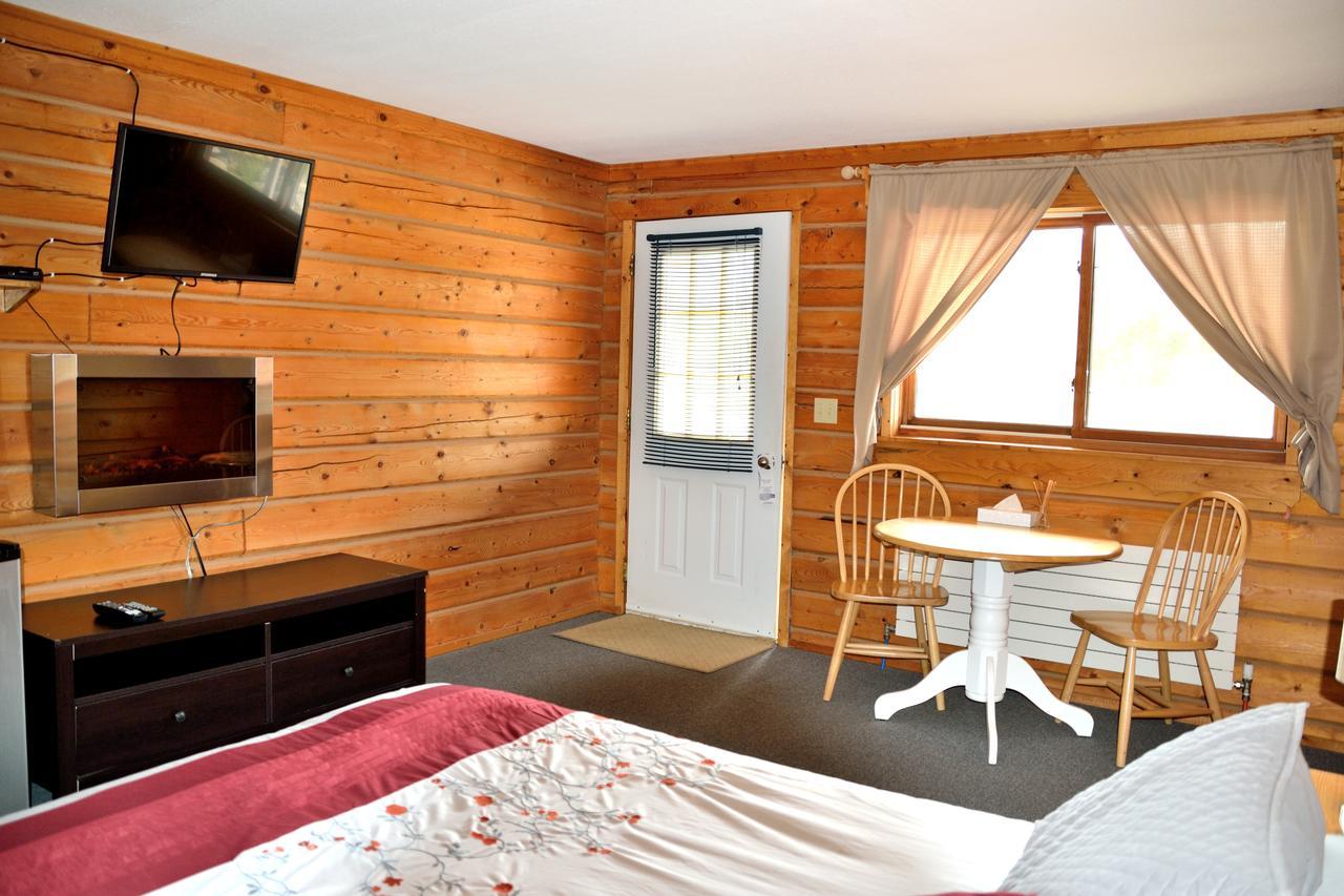 ווייטהורס Spirit Lake Lodge מראה חיצוני תמונה